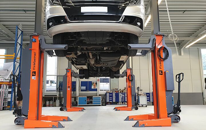 Pont élévateur mobile pour un camping car ou un motor-home